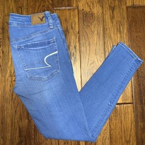 AE | Light Wash Super Super Stretch Jeggings